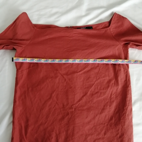 Theory Aprine New Stretch Linen Off the Shoulder Top in Carmine Red P (00-0) - Picture 15 of 16